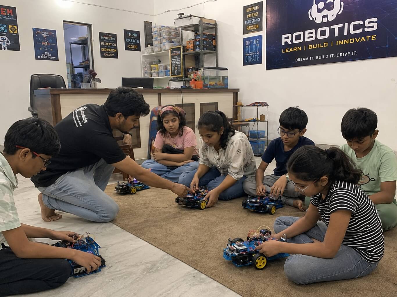 robotics-kits-india-education-4-3 (8)